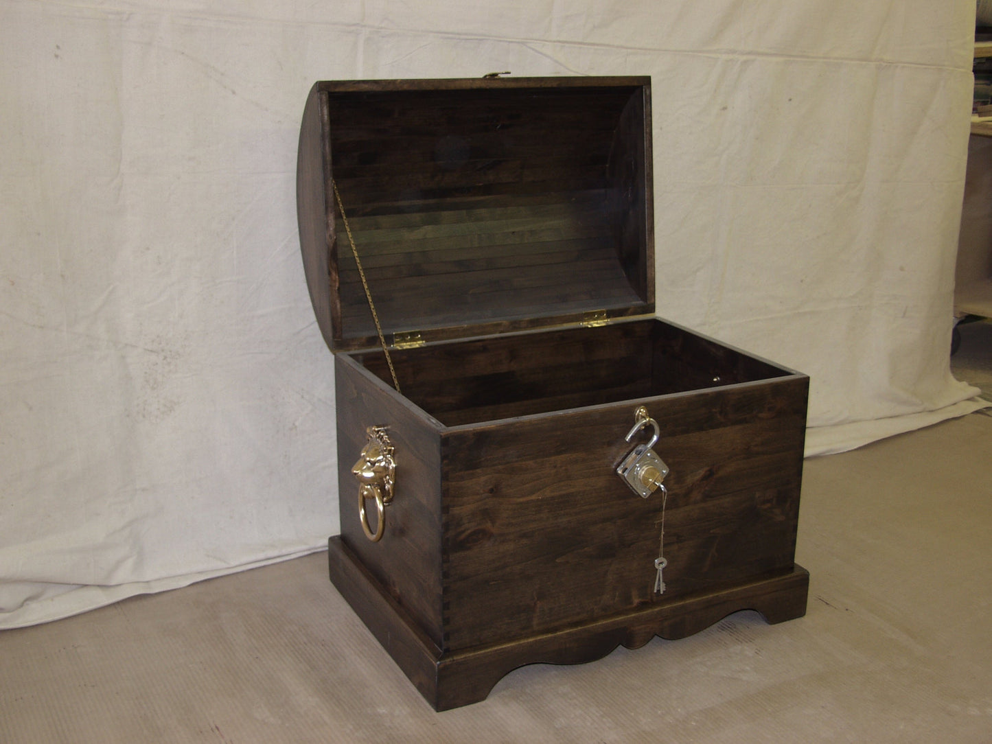 Round top Blanket chest, hope chest, treasure chest.